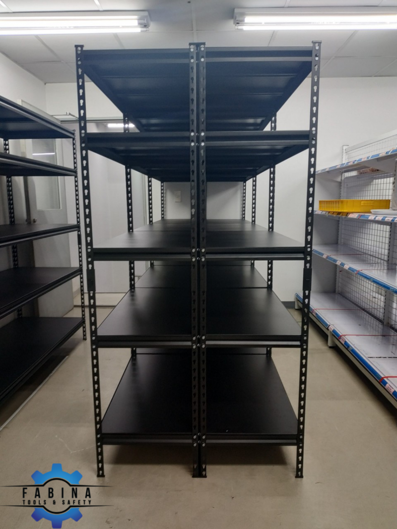 Kệ Sắt Fabina Biến Không Gian Lộn Xộn Thành Hệ Thống Vận Hành Rõ Ràng